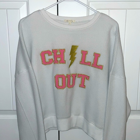 Baevely Tops - Boutique Crew Neck
hardly worn